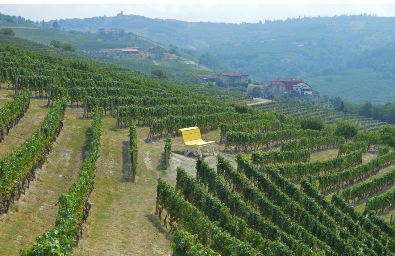 Agriturismo La Ruota Villa Montelupo Albese Екстериор снимка