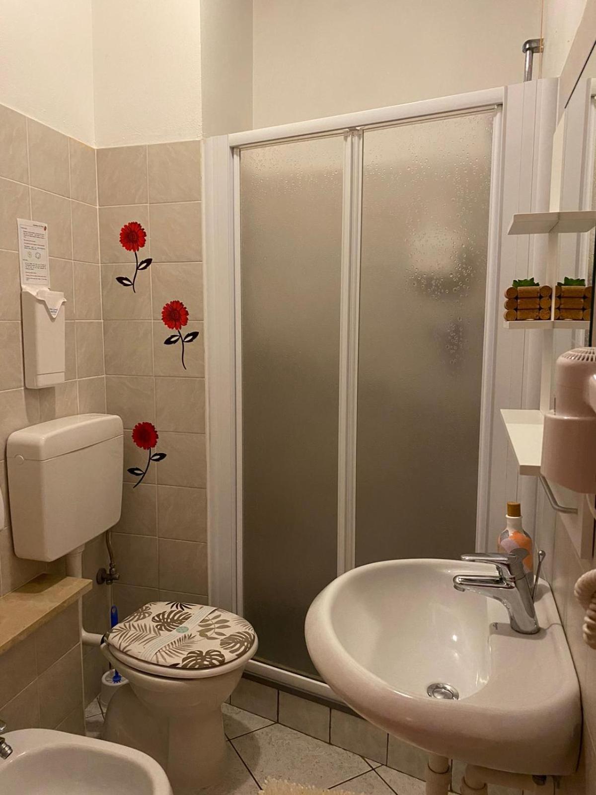 Agriturismo La Ruota Montelupo Albese Екстериор снимка